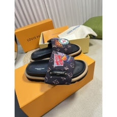 Louis Vuitton Slippers